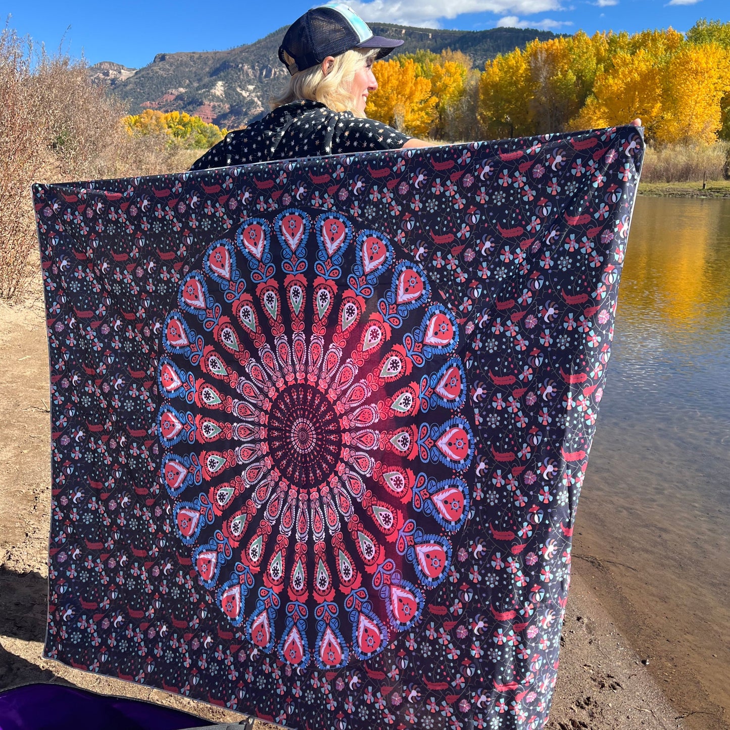 Microfiber Extra Large Beach towel quick dry with beautiful design. Packs small and easy to carry, plus has so many uses not just for drying off, but keep the sun off of you